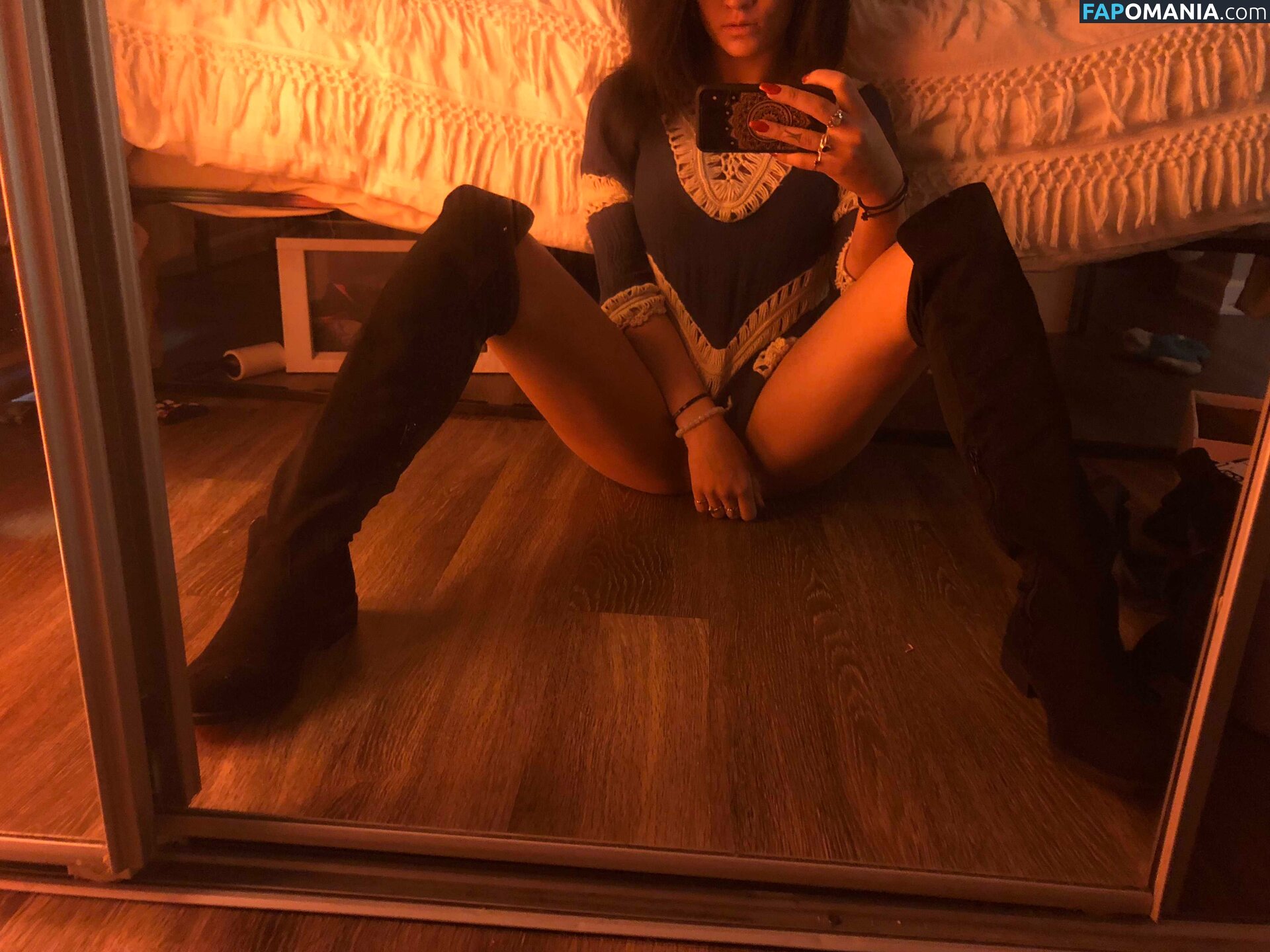 Paris Eike Nudo Foto trapelata #11