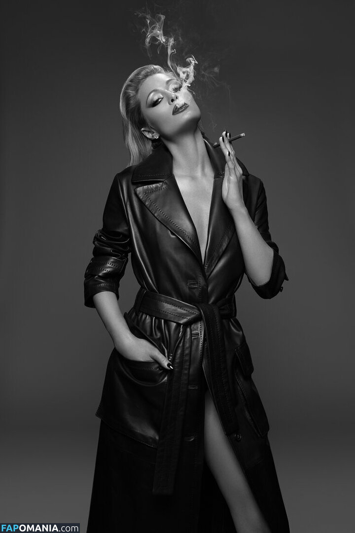 Paris Hilton Nudo Foto trapelata #897