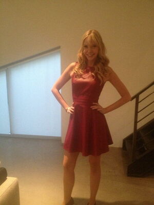 Riki Lindhome