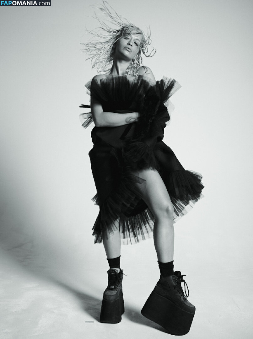 Rita Ora Nudo Foto trapelata #128