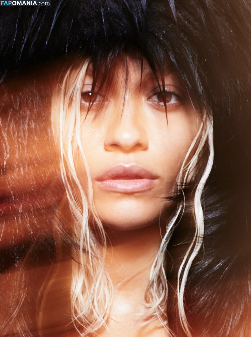 Rita Ora Nudo Foto trapelata #130