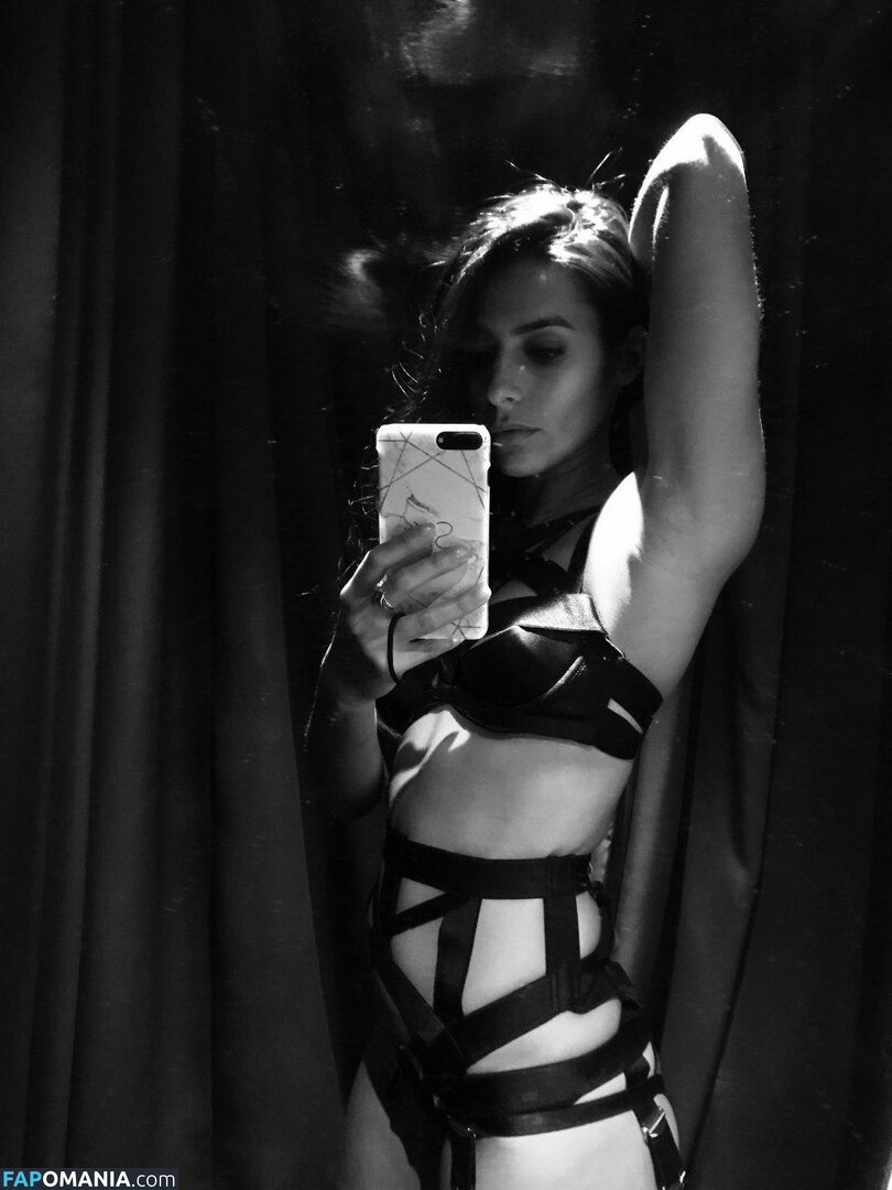 Sair Khan Nudo Foto trapelata #1