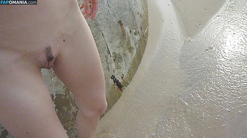 Salome Stevenin Nudo Foto trapelata #13
