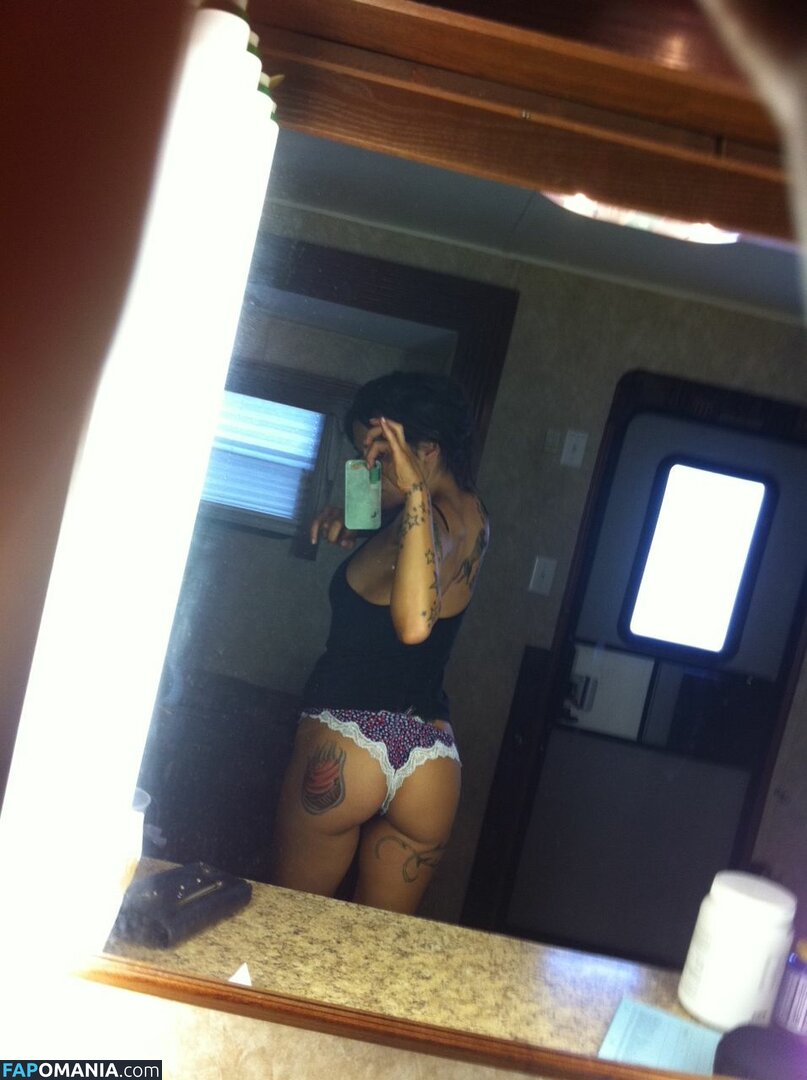 Sarah Sahi Nudo Foto trapelata #1