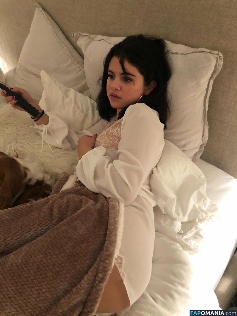 Selena Gomez Nudo Foto trapelata #18