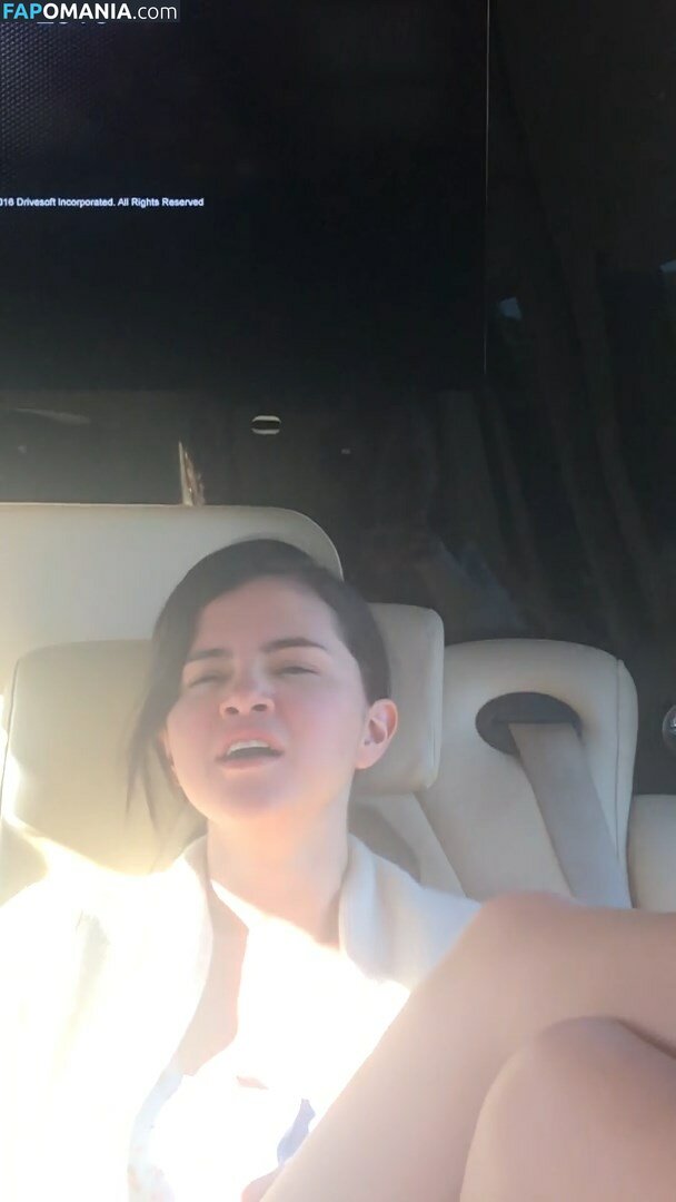 Selena Gomez Nudo Foto trapelata #28