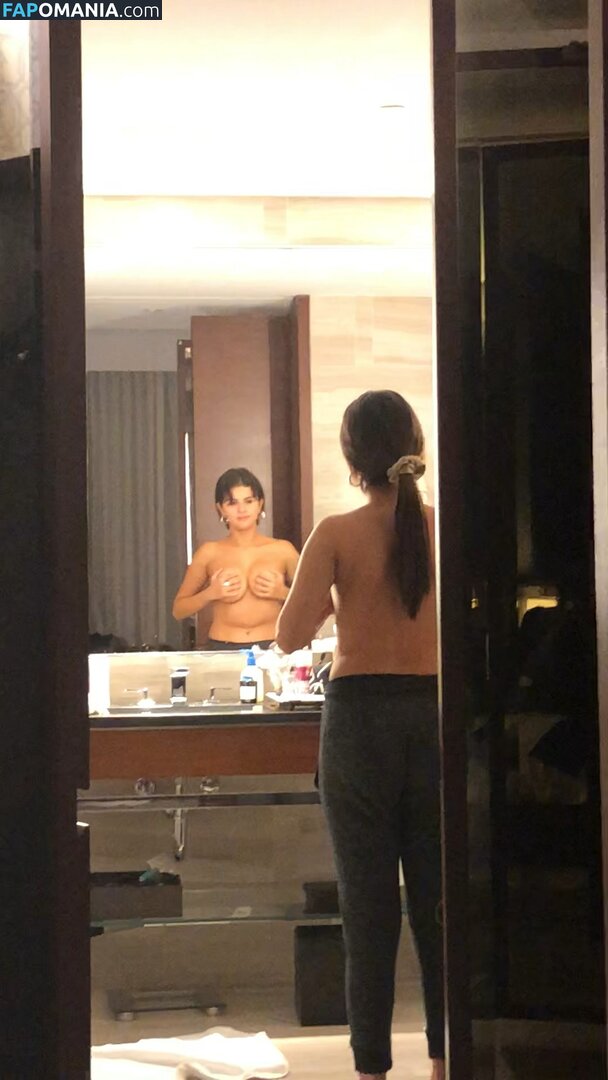 Selena Gomez Nudo Foto trapelata #34