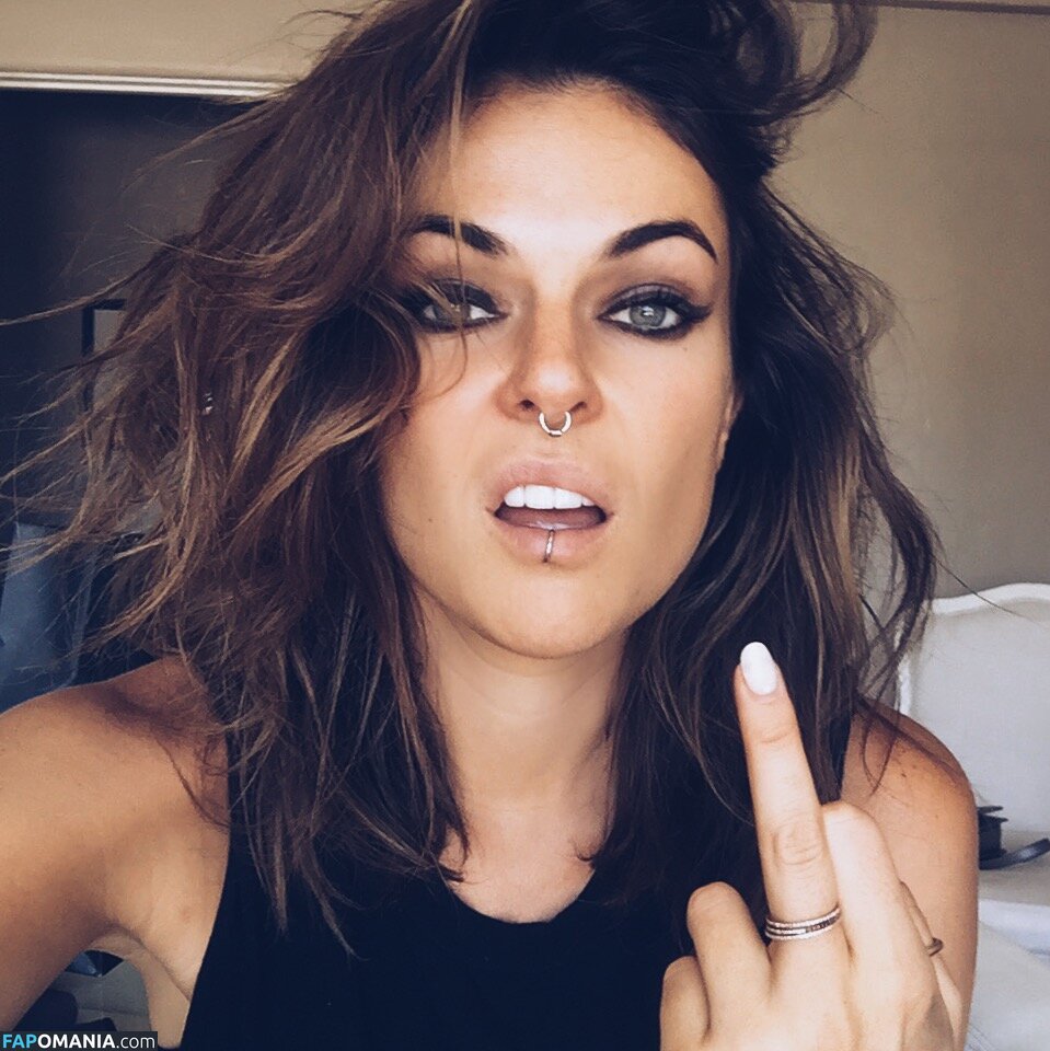 Serinda Swan Nudo Foto trapelata #70