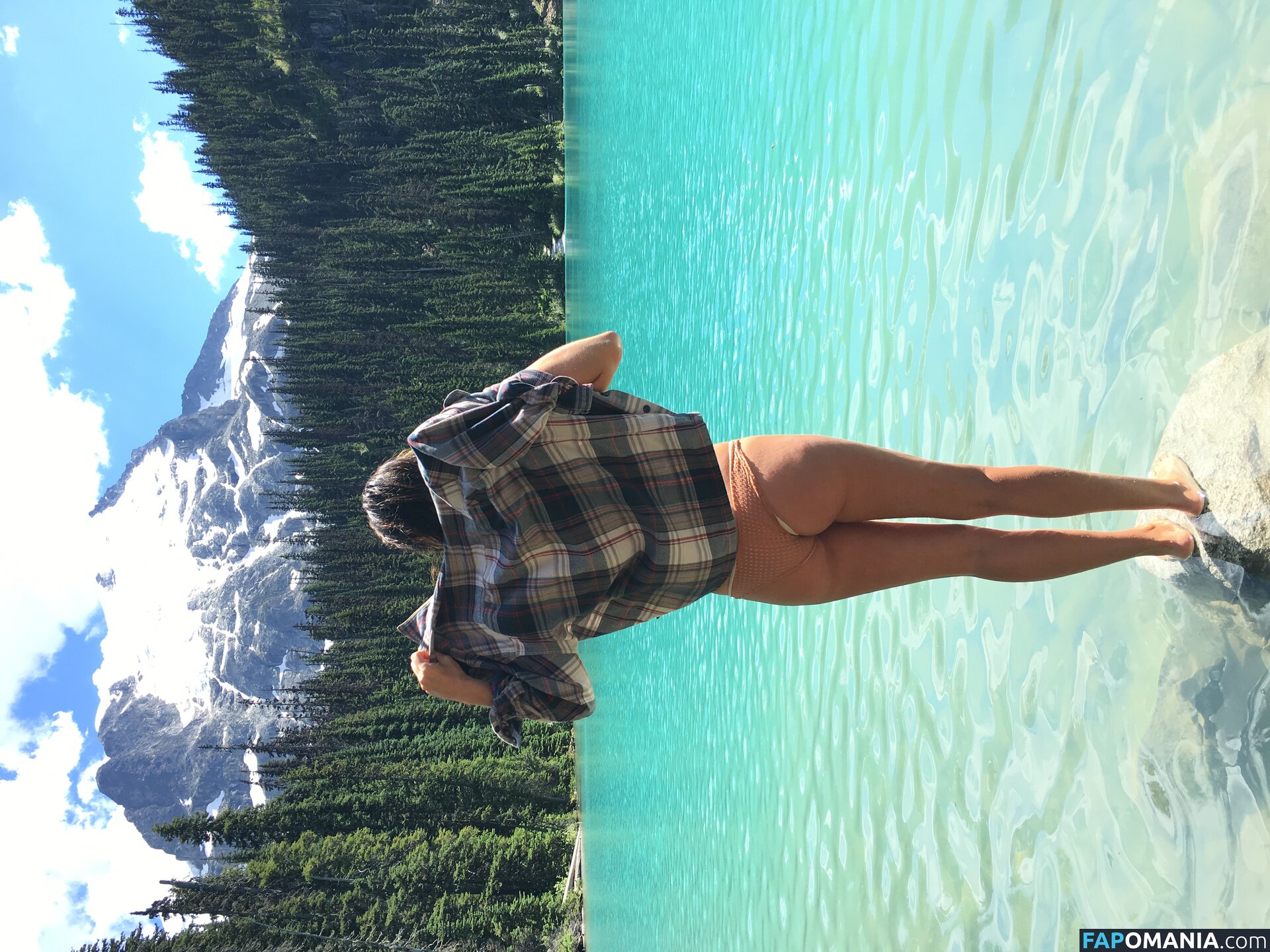 Serinda Swan Nudo Foto trapelata #158