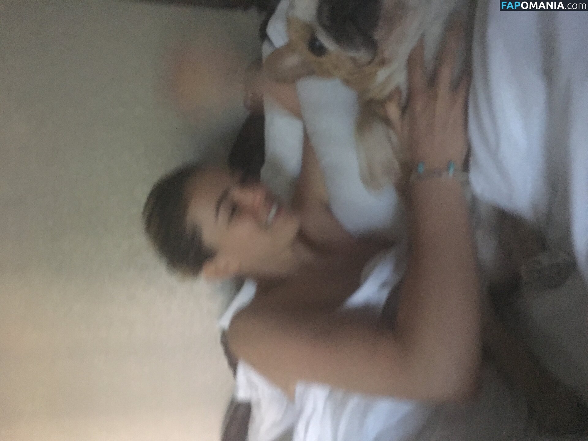 Serinda Swan Nudo Foto trapelata #169