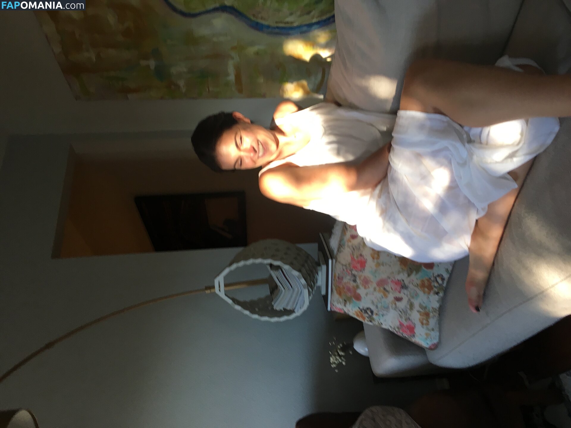 Serinda Swan Nudo Foto trapelata #206