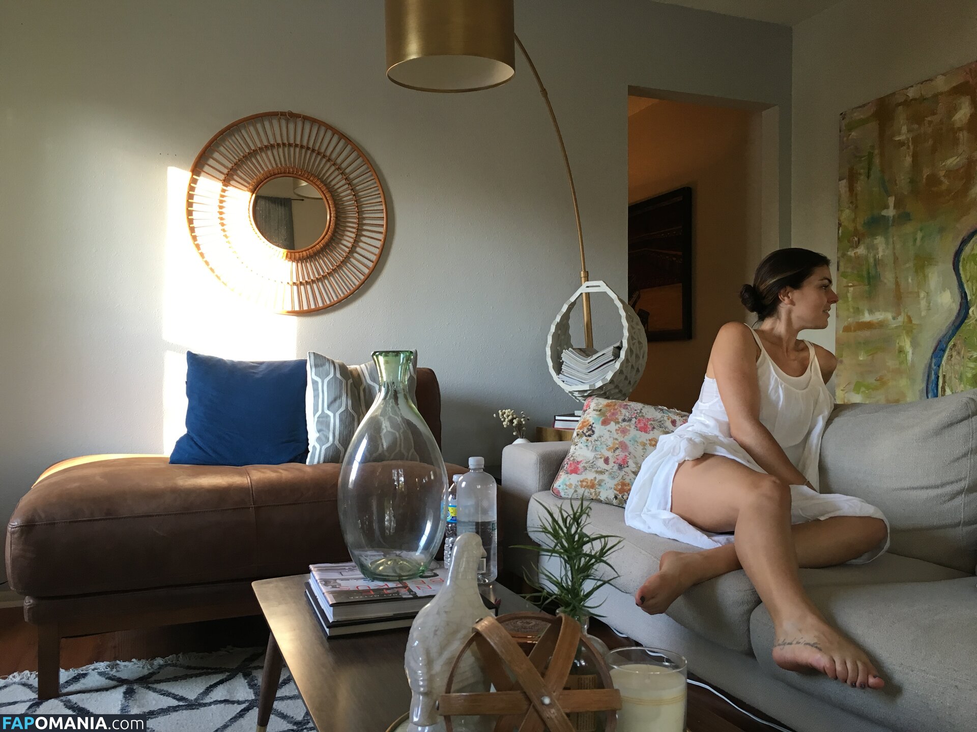 Serinda Swan Nudo Foto trapelata #214