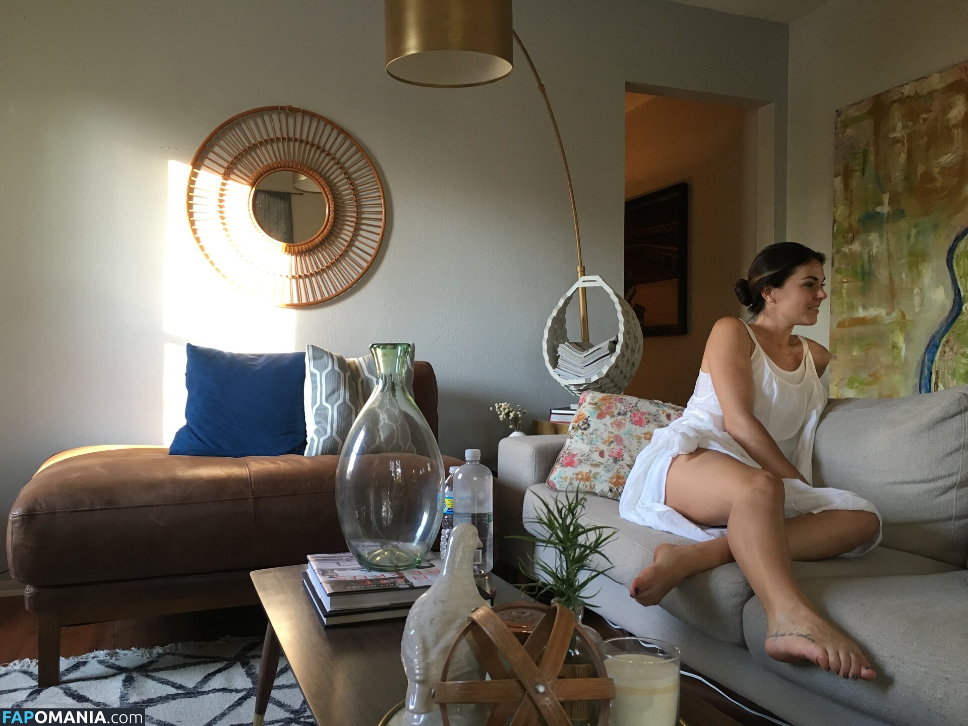 Serinda Swan Nudo Foto trapelata #216