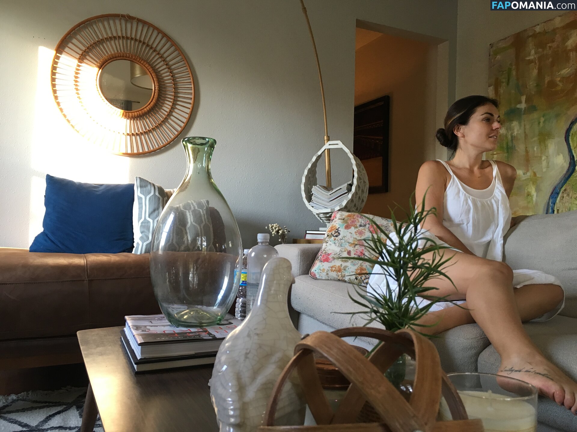 Serinda Swan Nudo Foto trapelata #225