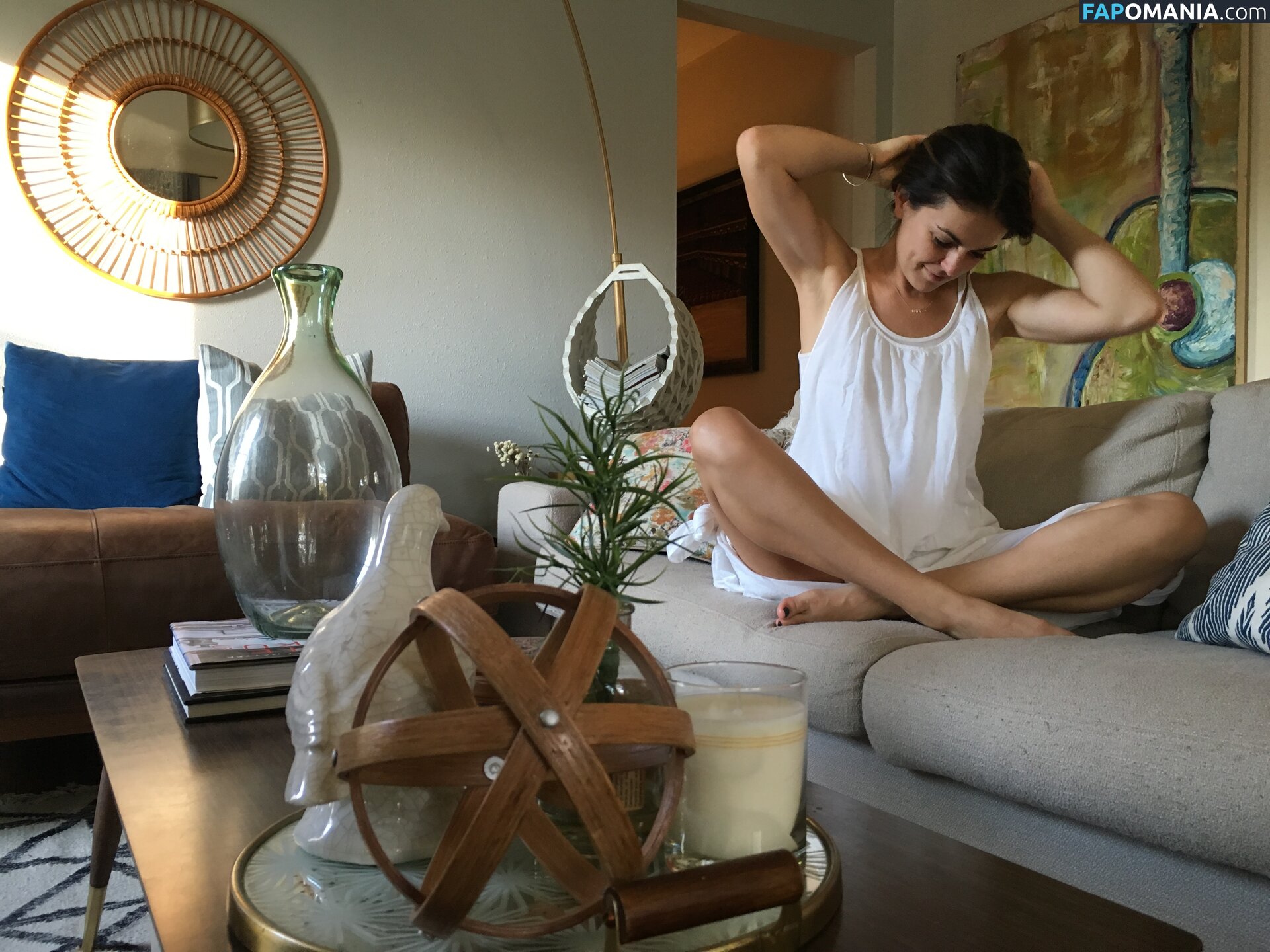 Serinda Swan Nudo Foto trapelata #266