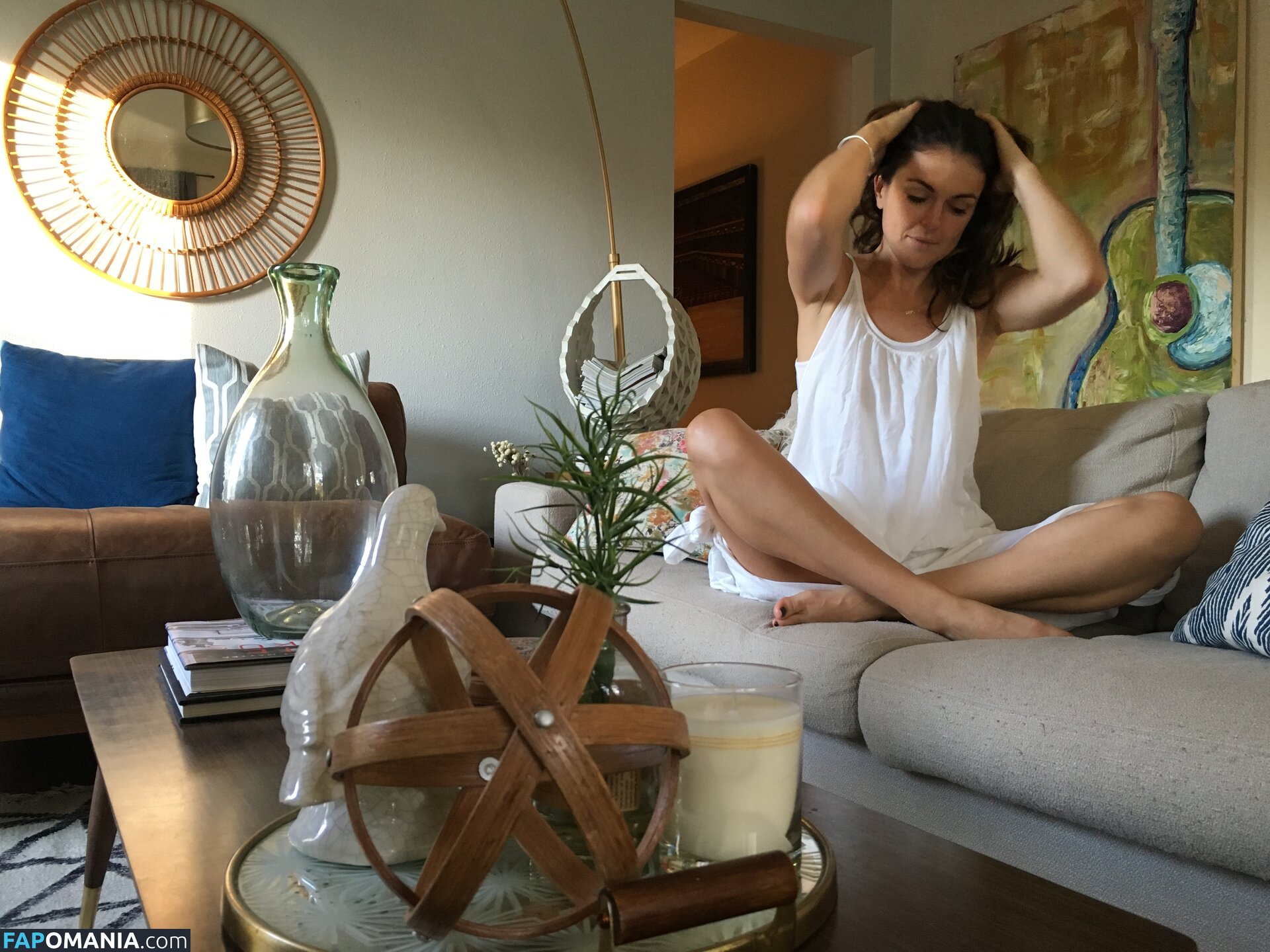 Serinda Swan Nudo Foto trapelata #269