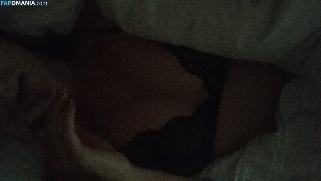 Serinda Swan Nudo Foto trapelata #283