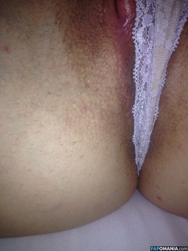 Sesil Karatantcheva Nudo Foto trapelata #18