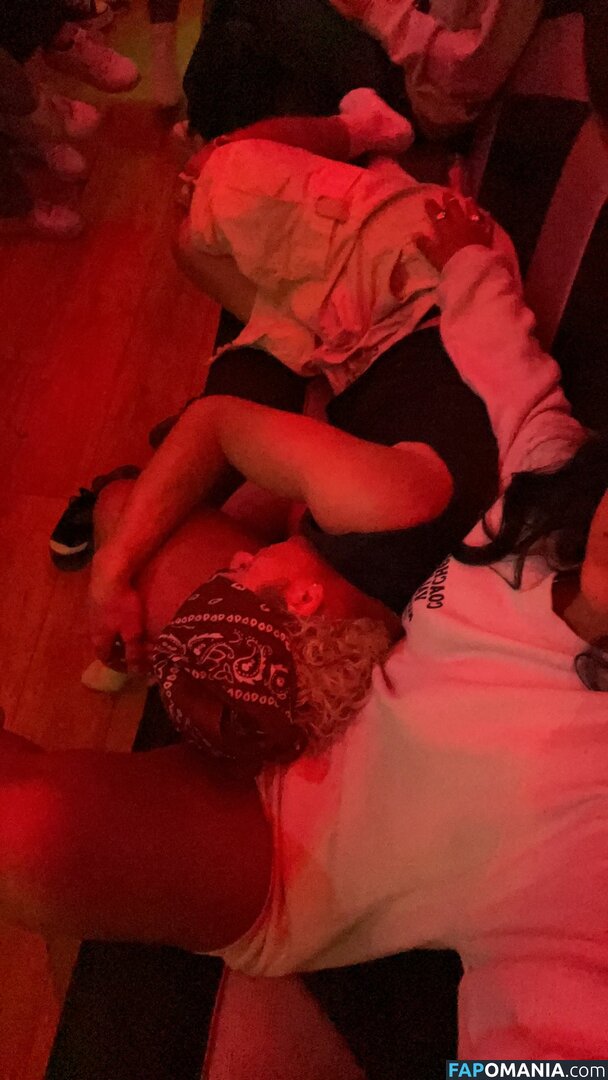 Sienna Mae Gomez / sienna_mae / siennamaegomez Nudo OnlyFans  Foto trapelata #268