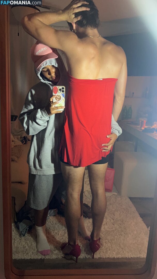 Sienna Mae Gomez / sienna_mae / siennamaegomez Nudo OnlyFans  Foto trapelata #877