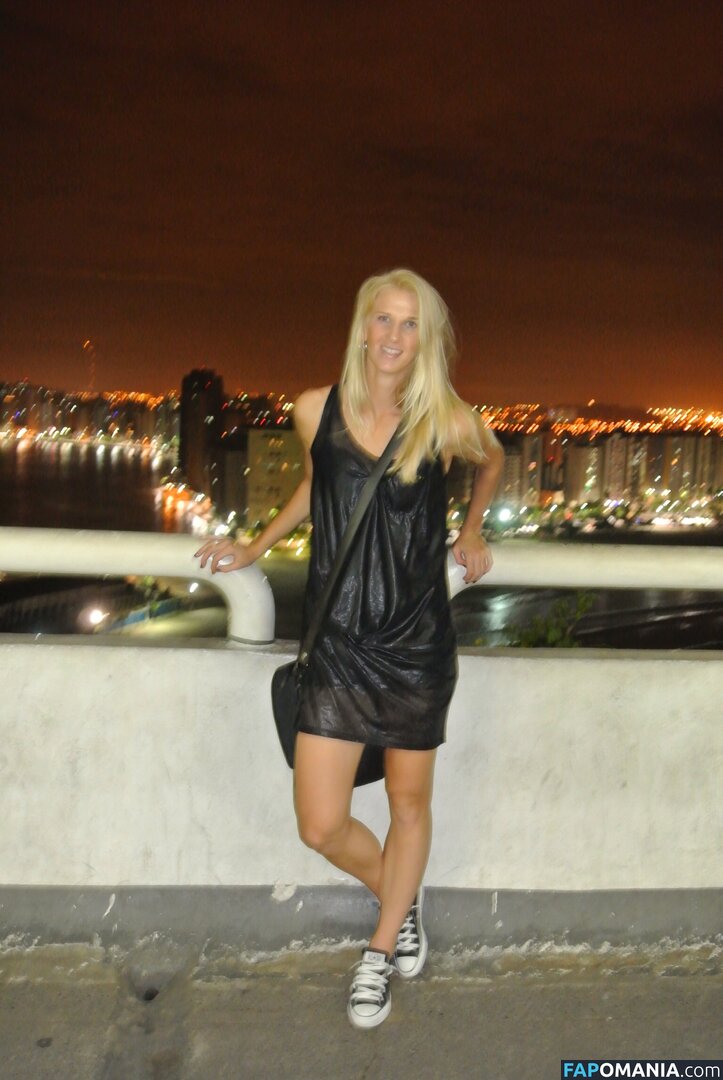 Sofia Jakobsson Nudo Foto trapelata #124