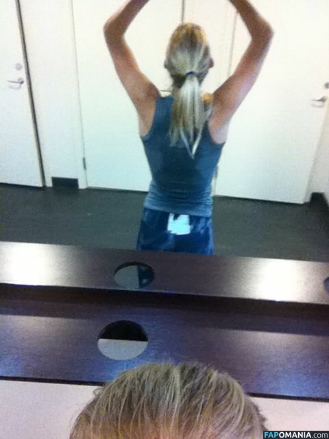 Sofia Jakobsson Nudo Foto trapelata #216