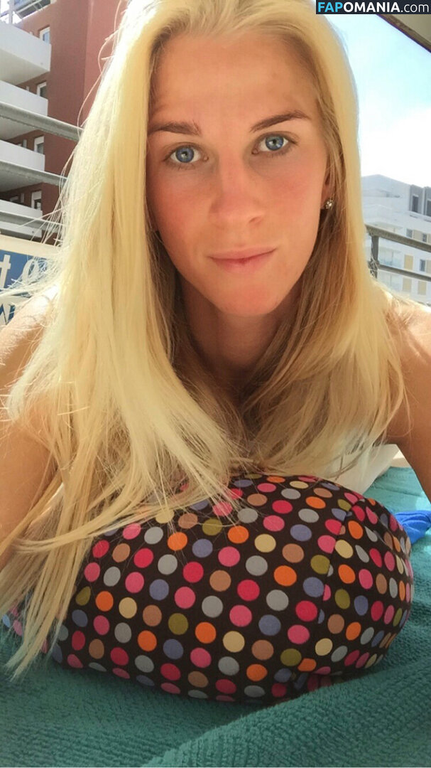 Sofia Jakobsson Nudo Foto trapelata #264