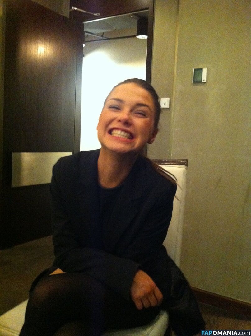 Sophia Roe Nudo Foto trapelata #10