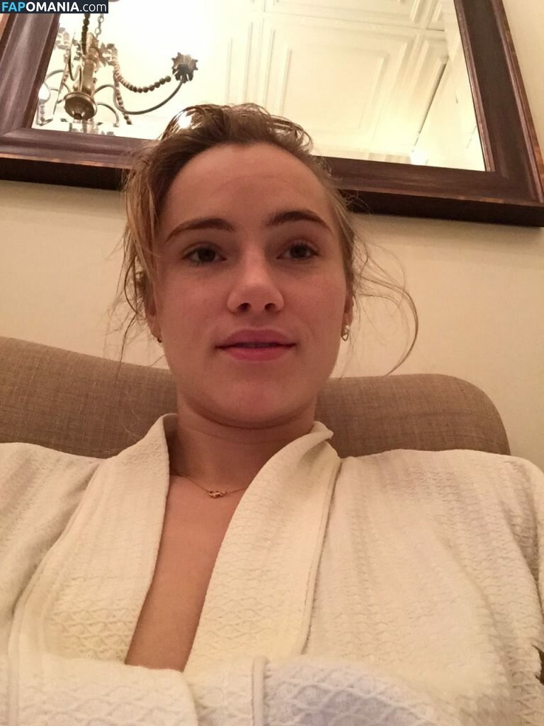 Suki Waterhouse Nudo Foto trapelata #1
