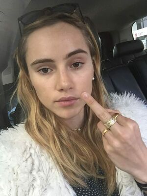 Suki Waterhouse
