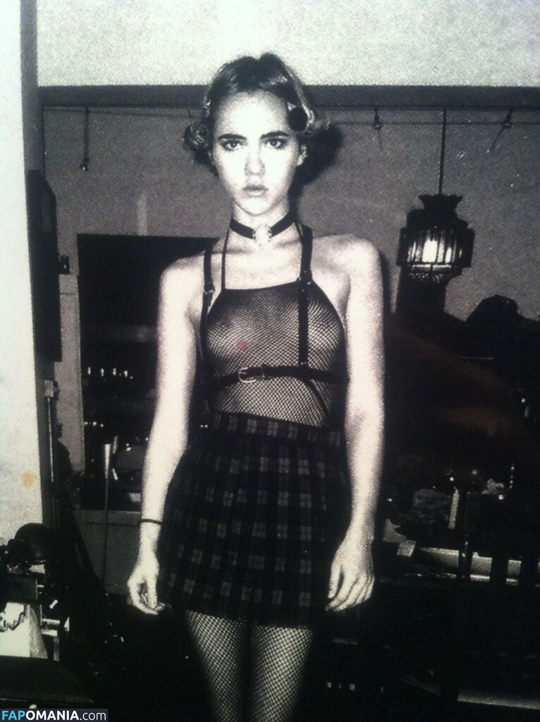 Suki Waterhouse Nudo Foto trapelata #41