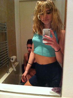 Suki Waterhouse
