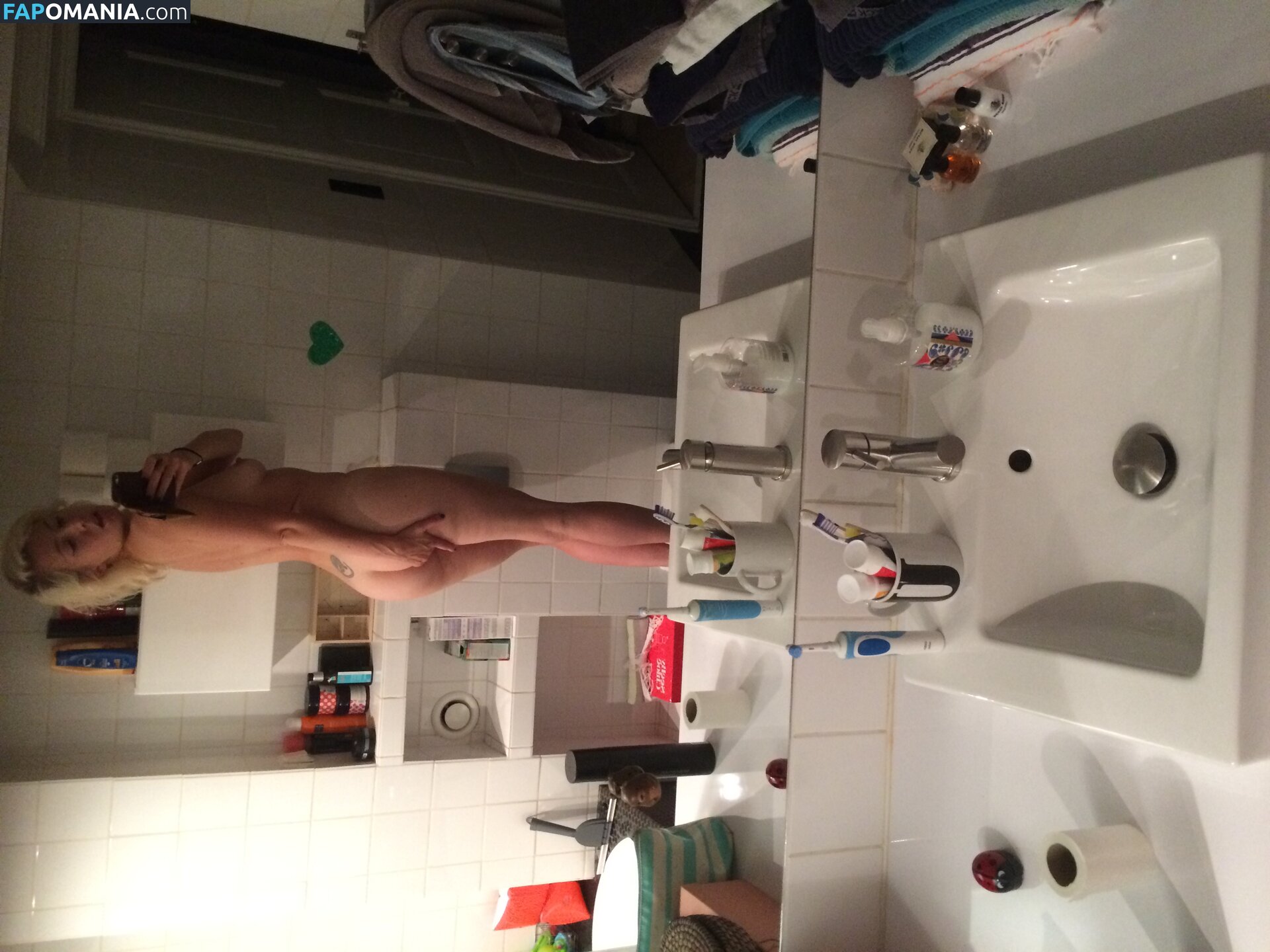 Veronica Maggio Nudo Foto trapelata #9