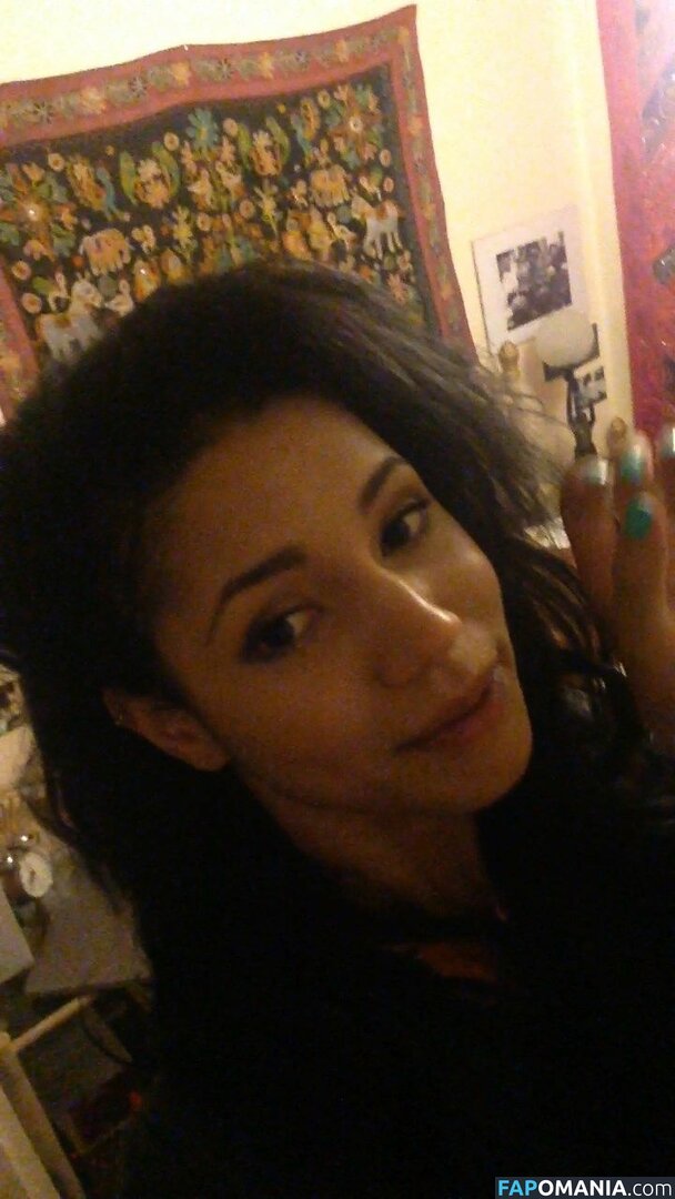 Vick Hope Nudo Foto trapelata #2