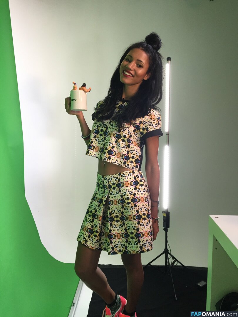 Vick Hope Nudo Foto trapelata #269