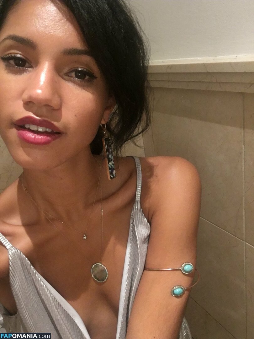 Vick Hope Nudo Foto trapelata #326