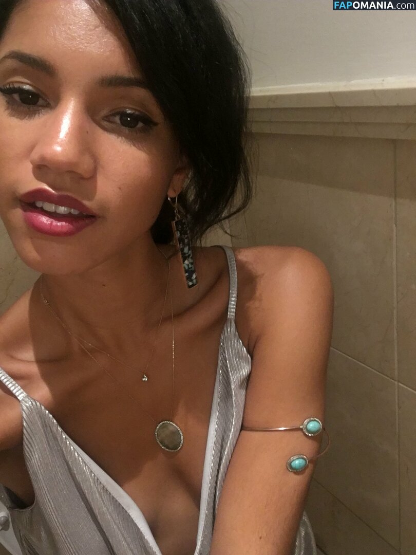 Vick Hope Nudo Foto trapelata #327