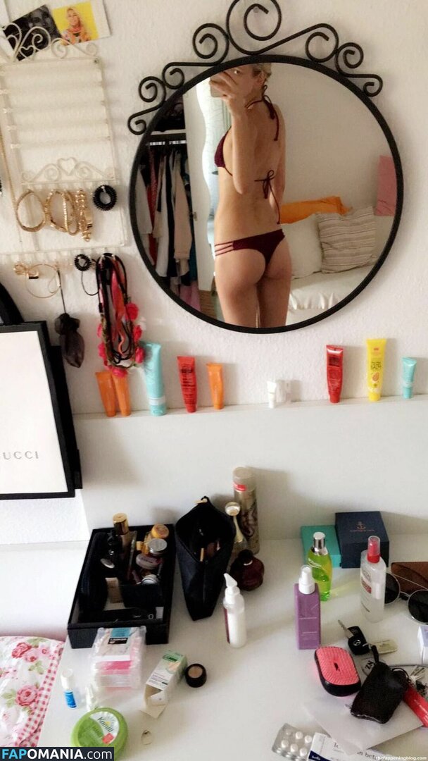 Victoria Jancke Nudo Foto trapelata #2