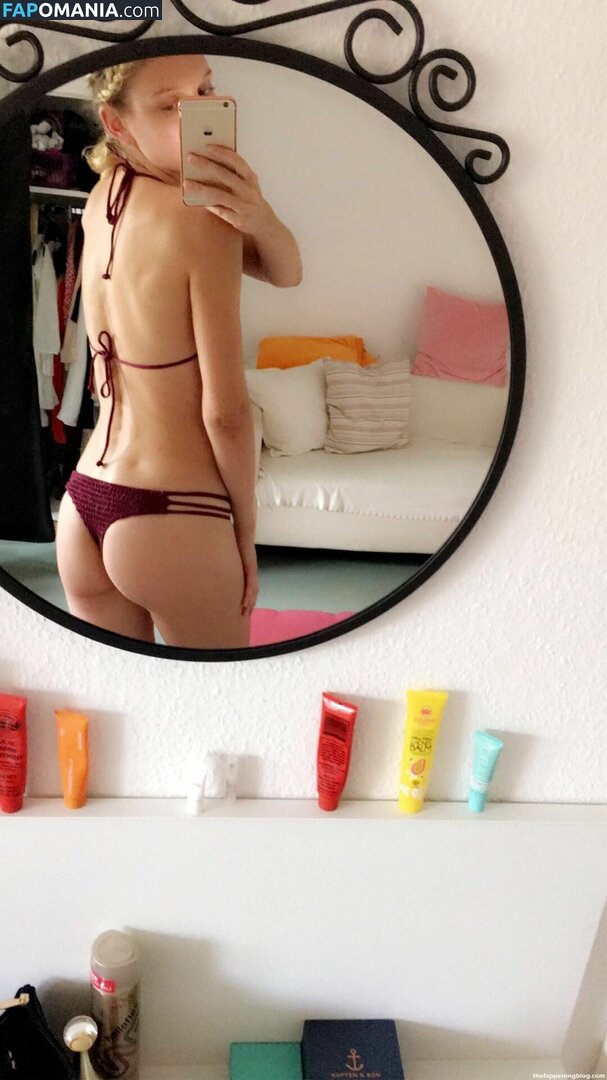 Victoria Jancke Nudo Foto trapelata #30