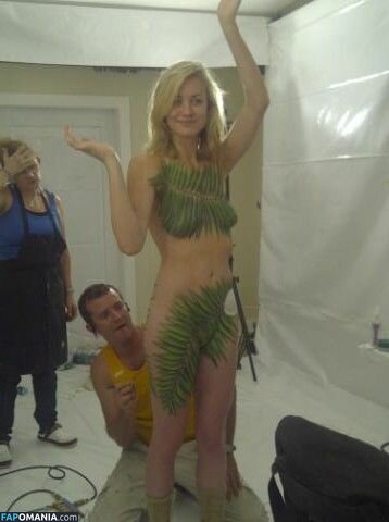 Yvonne Strahovski Nudo Foto trapelata #25