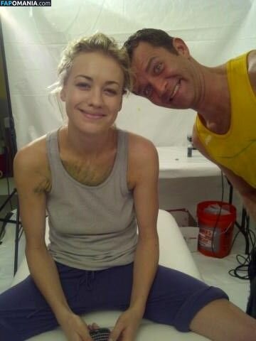 Yvonne Strahovski Nudo Foto trapelata #27