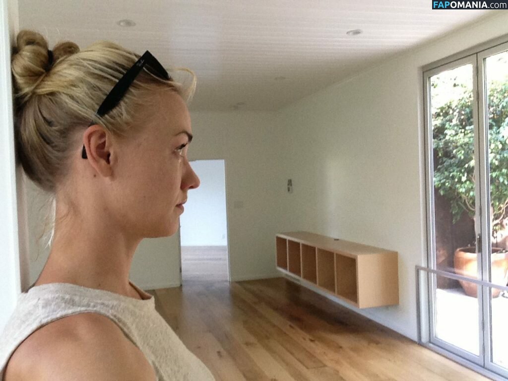 Yvonne Strahovski Nudo Foto trapelata #34