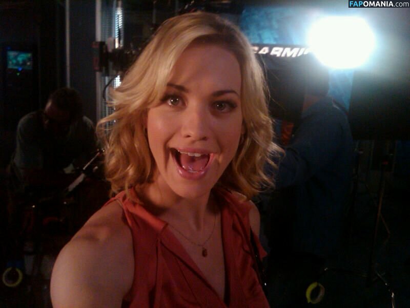 Yvonne Strahovski Nudo Foto trapelata #47