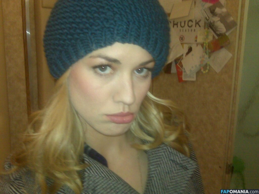 Yvonne Strahovski Nudo Foto trapelata #58