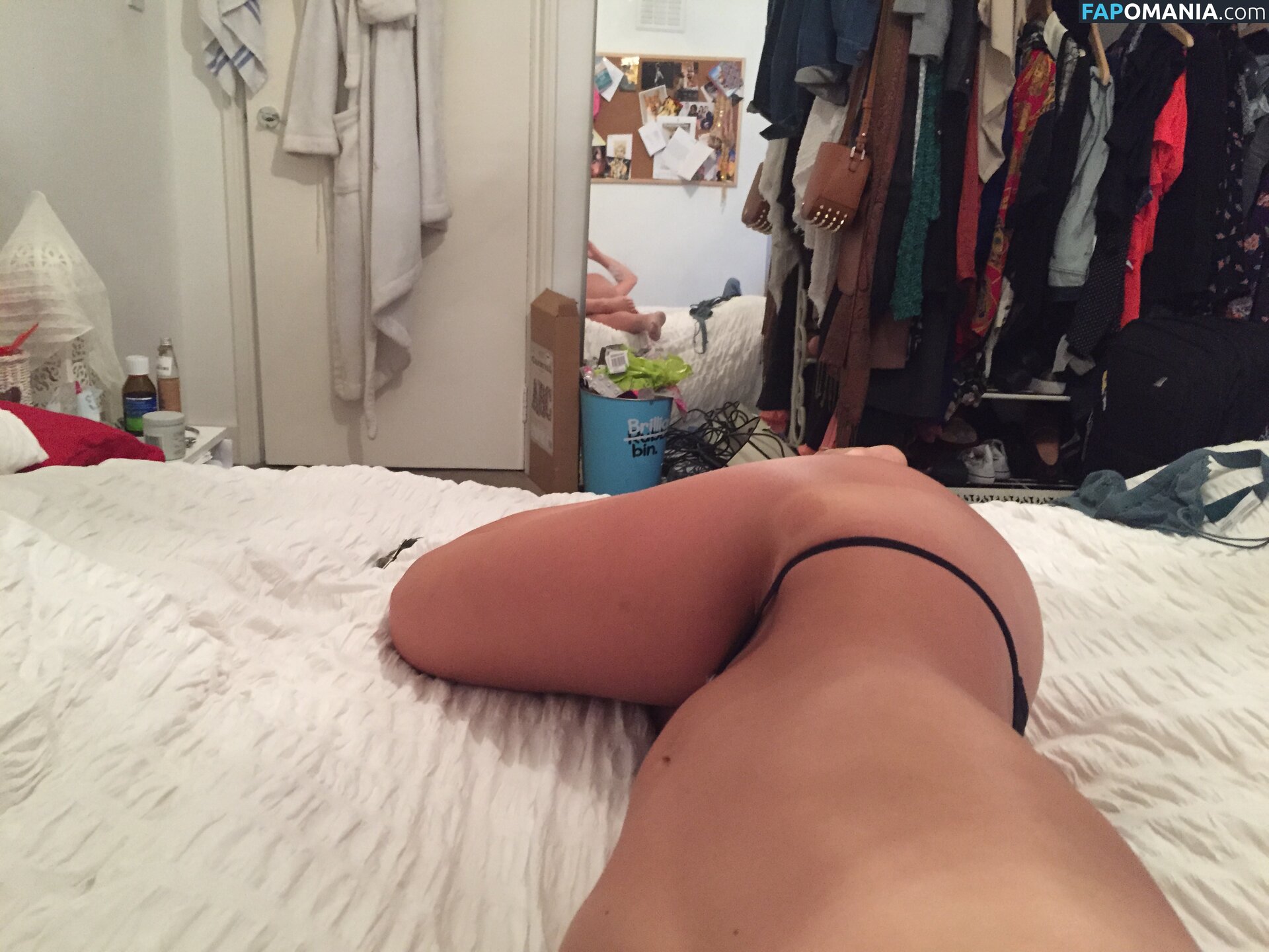 Zizi Strallen Nudo Foto trapelata #24