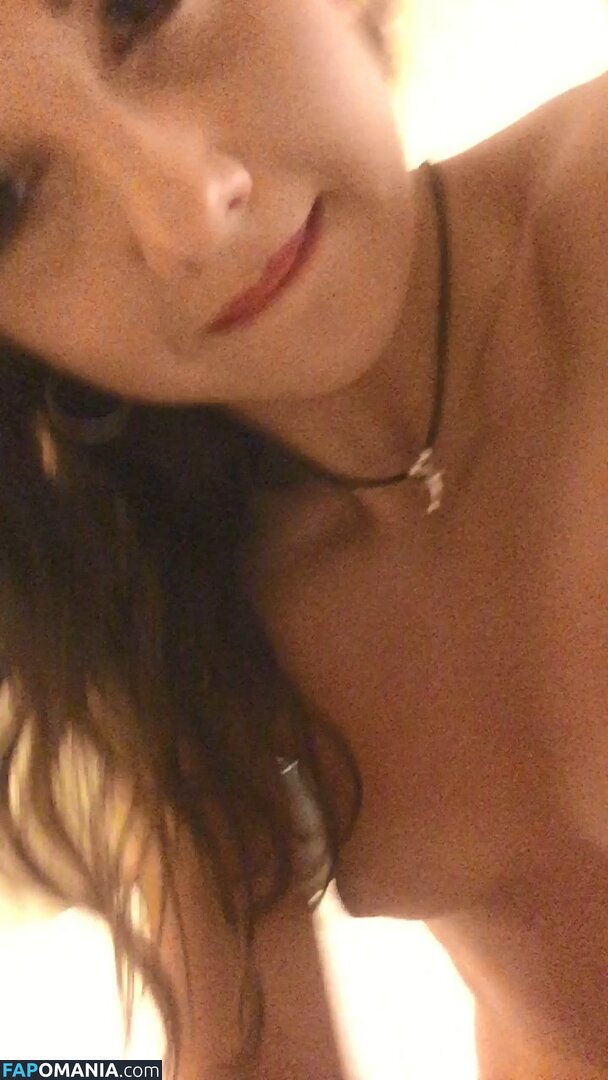 Zizi Strallen Nudo Foto trapelata #171