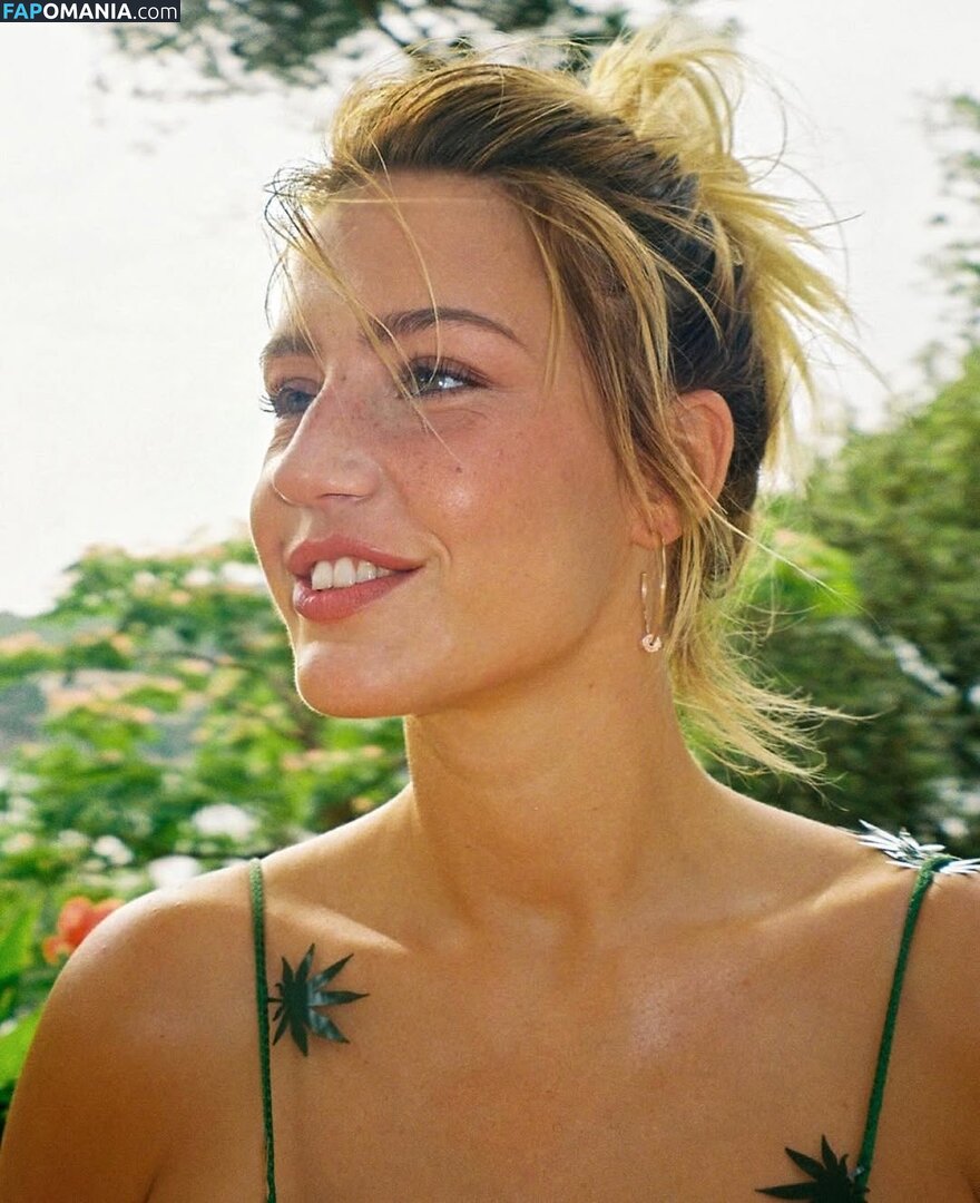 Adele Exarchopoulos / adeleexarchopoulos Nudo OnlyFans  Foto trapelata #208