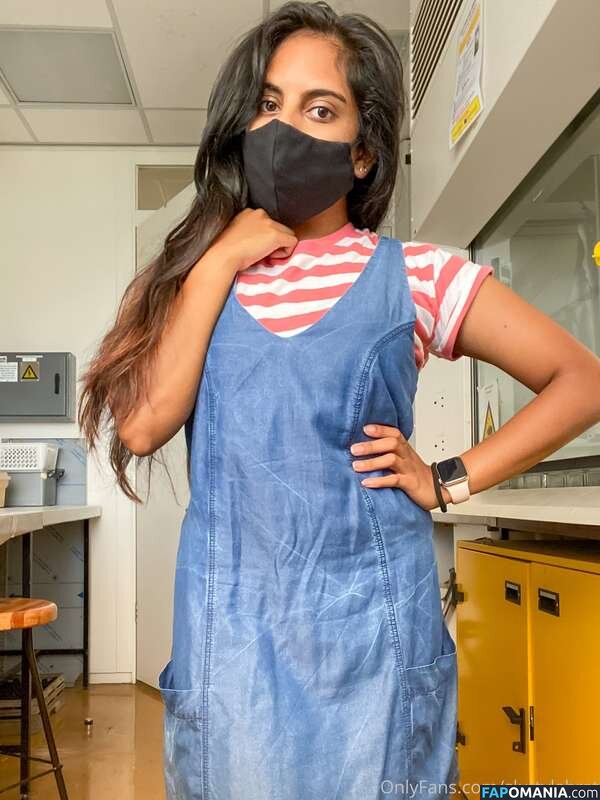 Adhana / sluttylabrat Nudo OnlyFans  Foto trapelata #15