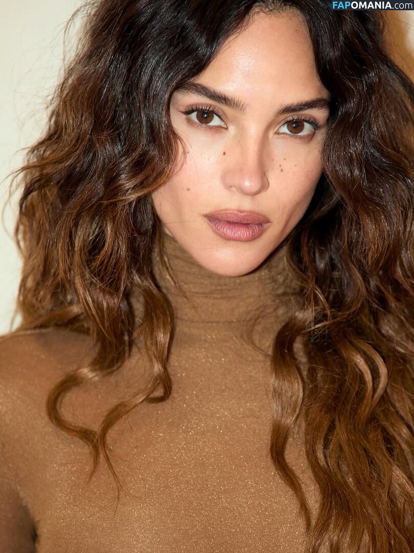 Adria Arjona / adriaarjona Nudo OnlyFans  Foto trapelata #2