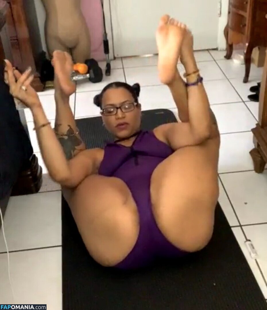 2xthesunshineinc / Afiya Sunshine / AfiyaSunshine / https: / queenafiyasunshine Nudo OnlyFans  Foto trapelata #5